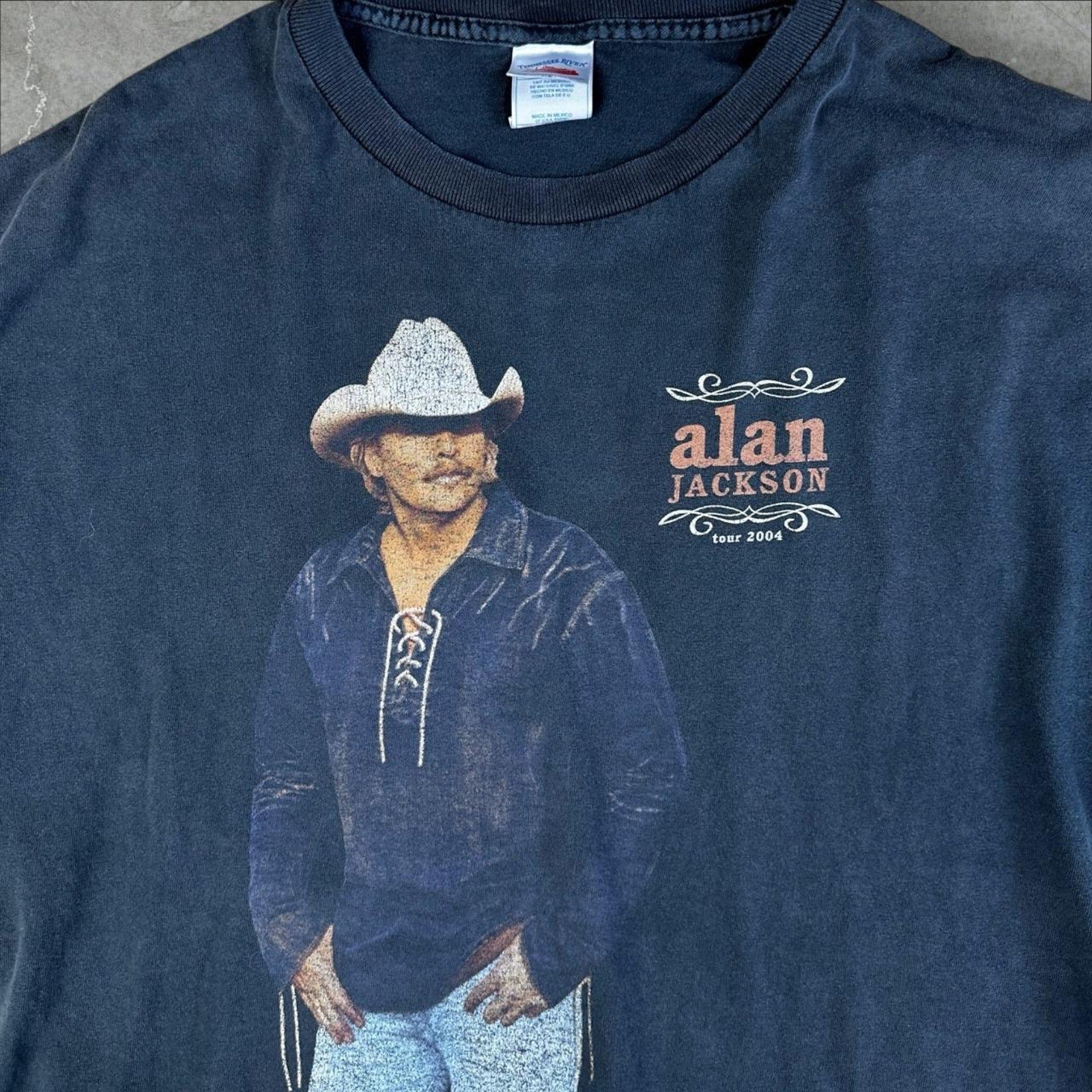 Vintage 2004 Alan Jackson Tour Concert Tee